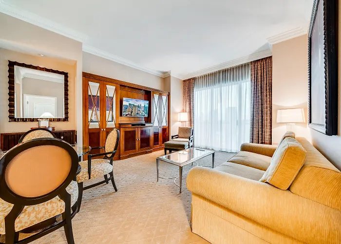 Jet Luxury Elite At The Signature